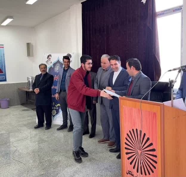 دبیرستان پسرانه غیردولتی برهان دانش (مقطع متوسطه دوم )